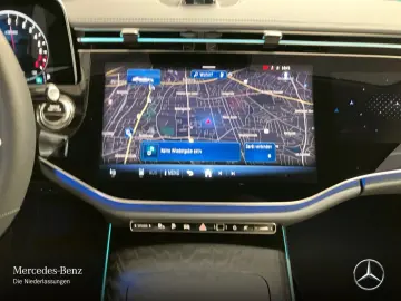 MERCEDES-BENZ E 300 e AVANTGARDE ADV  SUPER 4D ENERG&hellip;