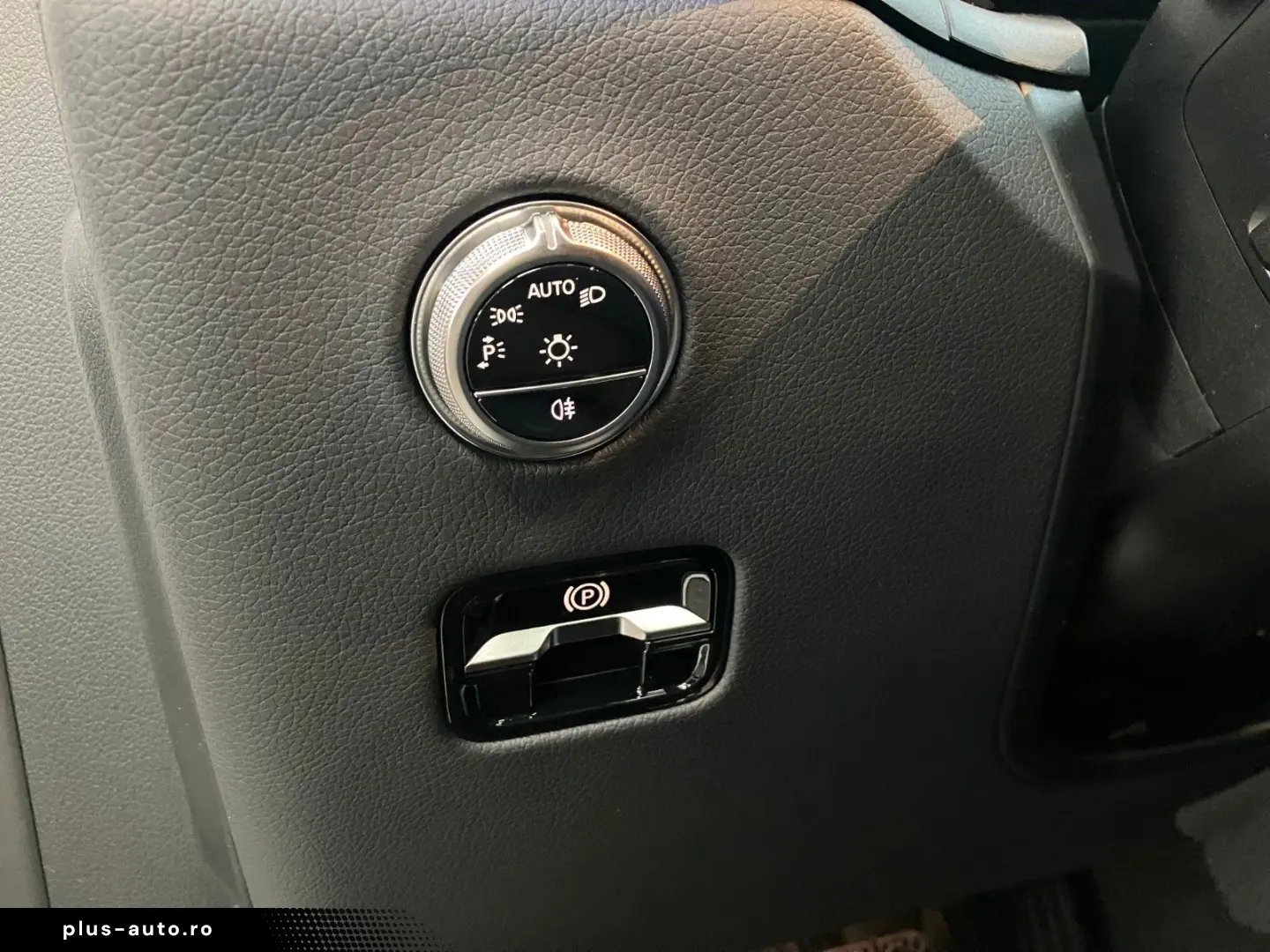 MERCEDES-BENZ GLC 300 e 4Matic