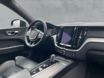 VOLVO XC60 R Design AWD AHK Navi Memory Sport-Sitze Le