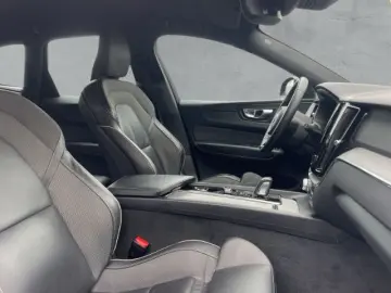 VOLVO XC60 R Design AWD AHK Navi Memory Sport-Sitze Le