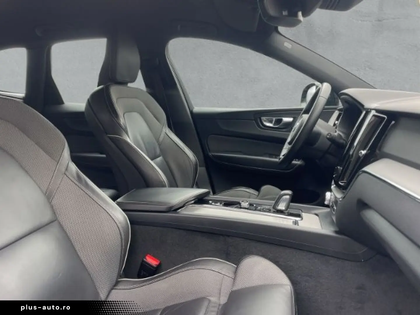 VOLVO XC60 R Design AWD AHK Navi Memory Sport-Sitze Le