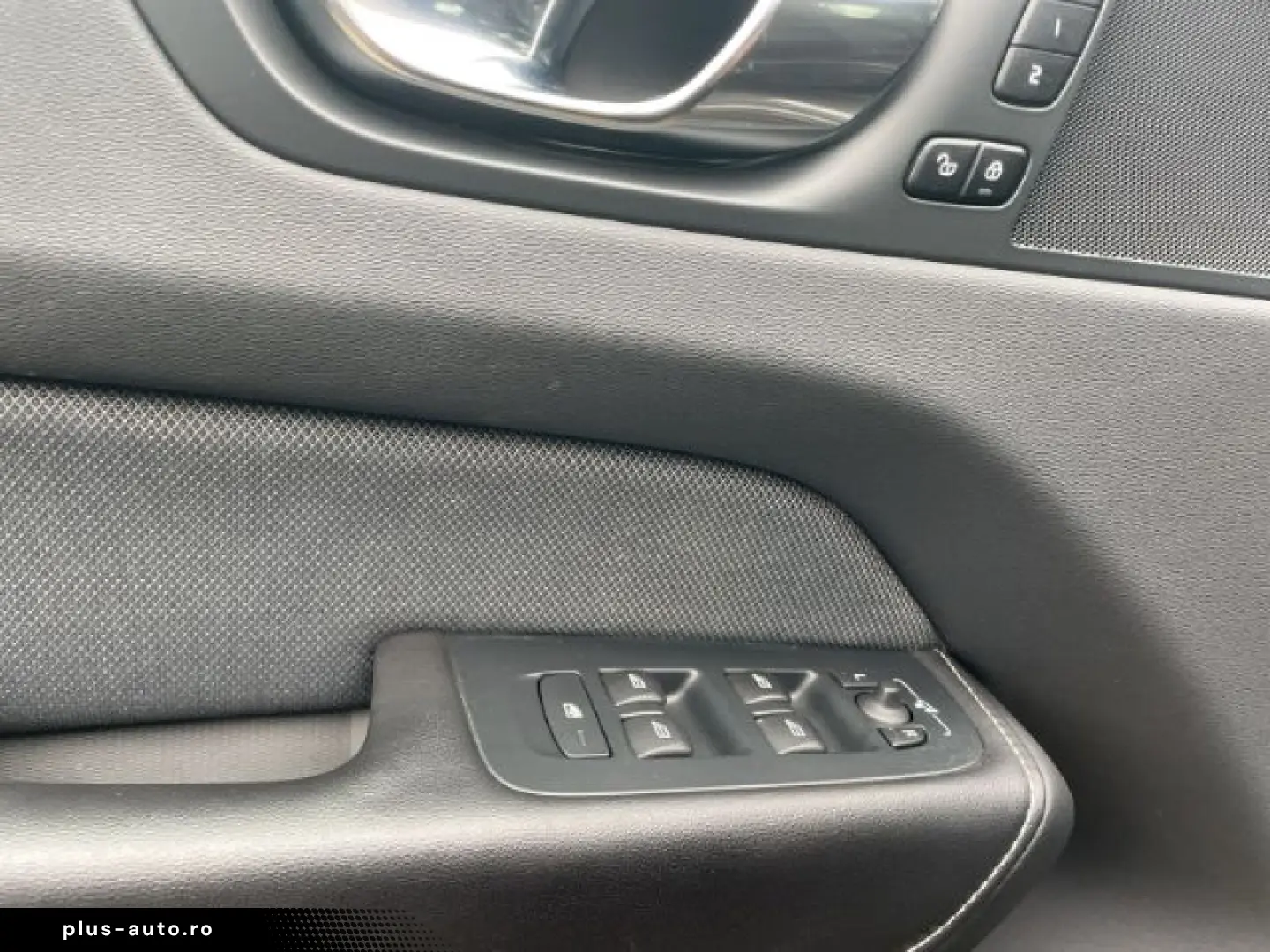 VOLVO XC60 R Design AWD AHK Navi Memory Sport-Sitze Le