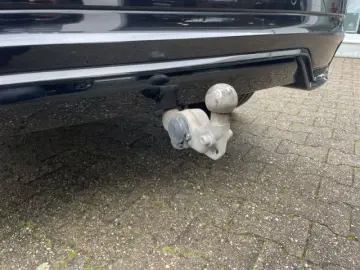 VOLVO XC60 R Design AWD AHK Navi Memory Sport-Sitze Le