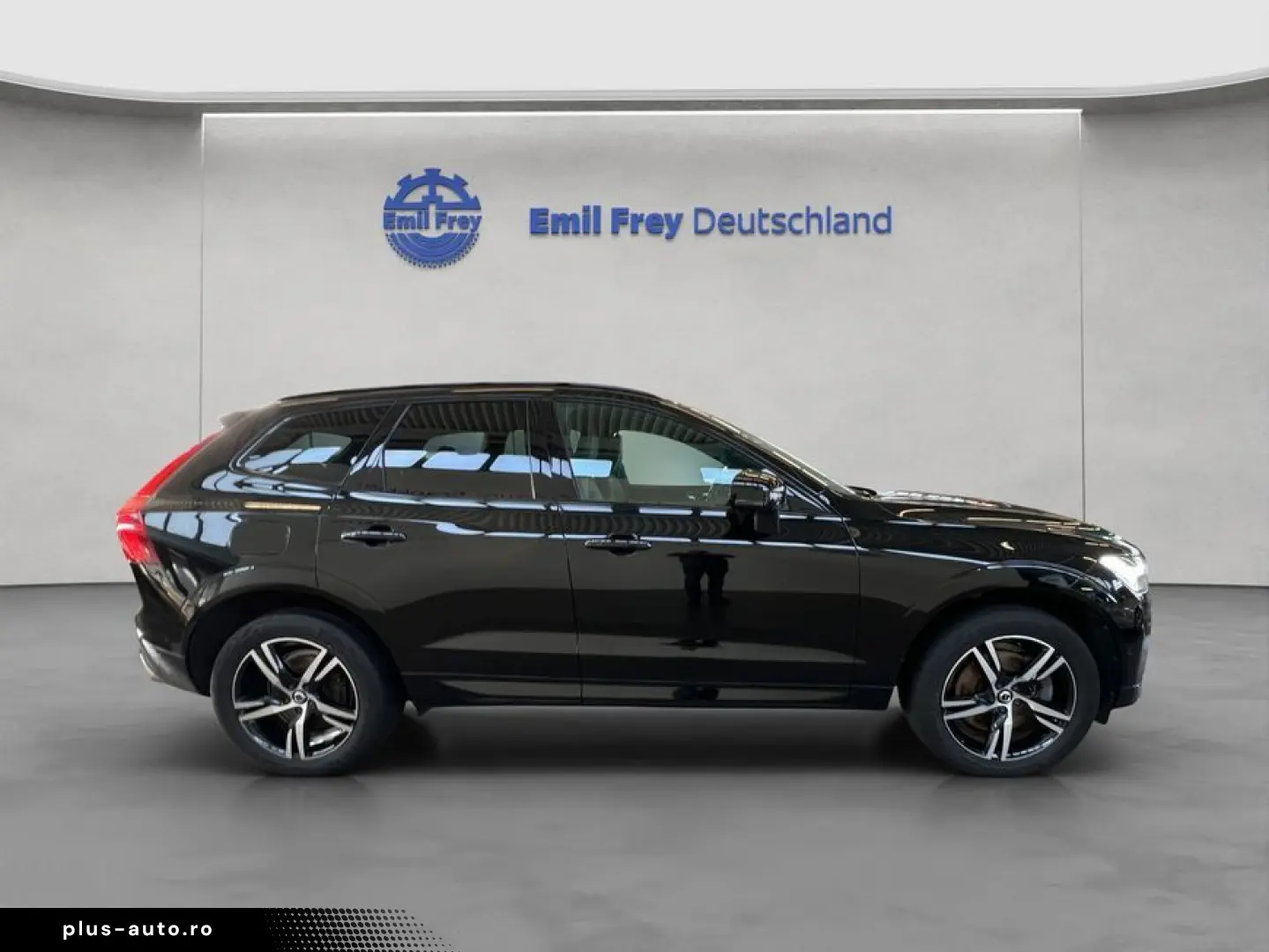 VOLVO XC60 B5 D AWD R-Design Glasd 360  Nappaleder AHK
