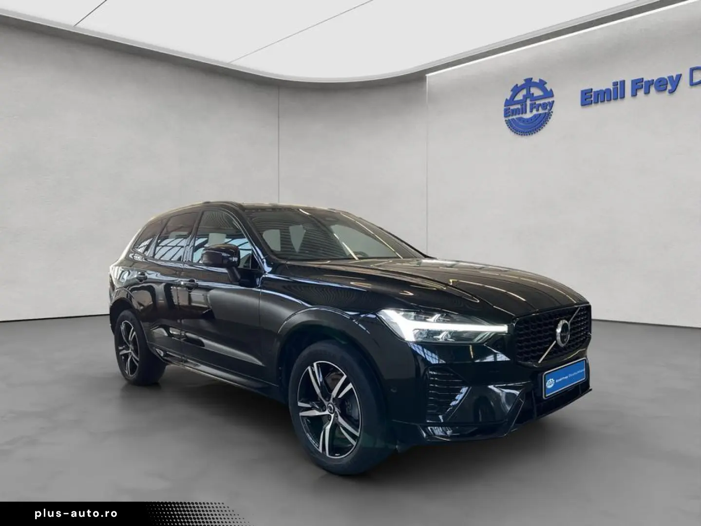 VOLVO XC60 B5 D AWD R-Design Glasd 360  Nappaleder AHK