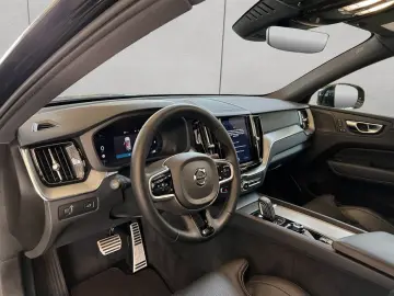 VOLVO XC60 B5 D AWD R-Design Glasd 360  Nappaleder AHK