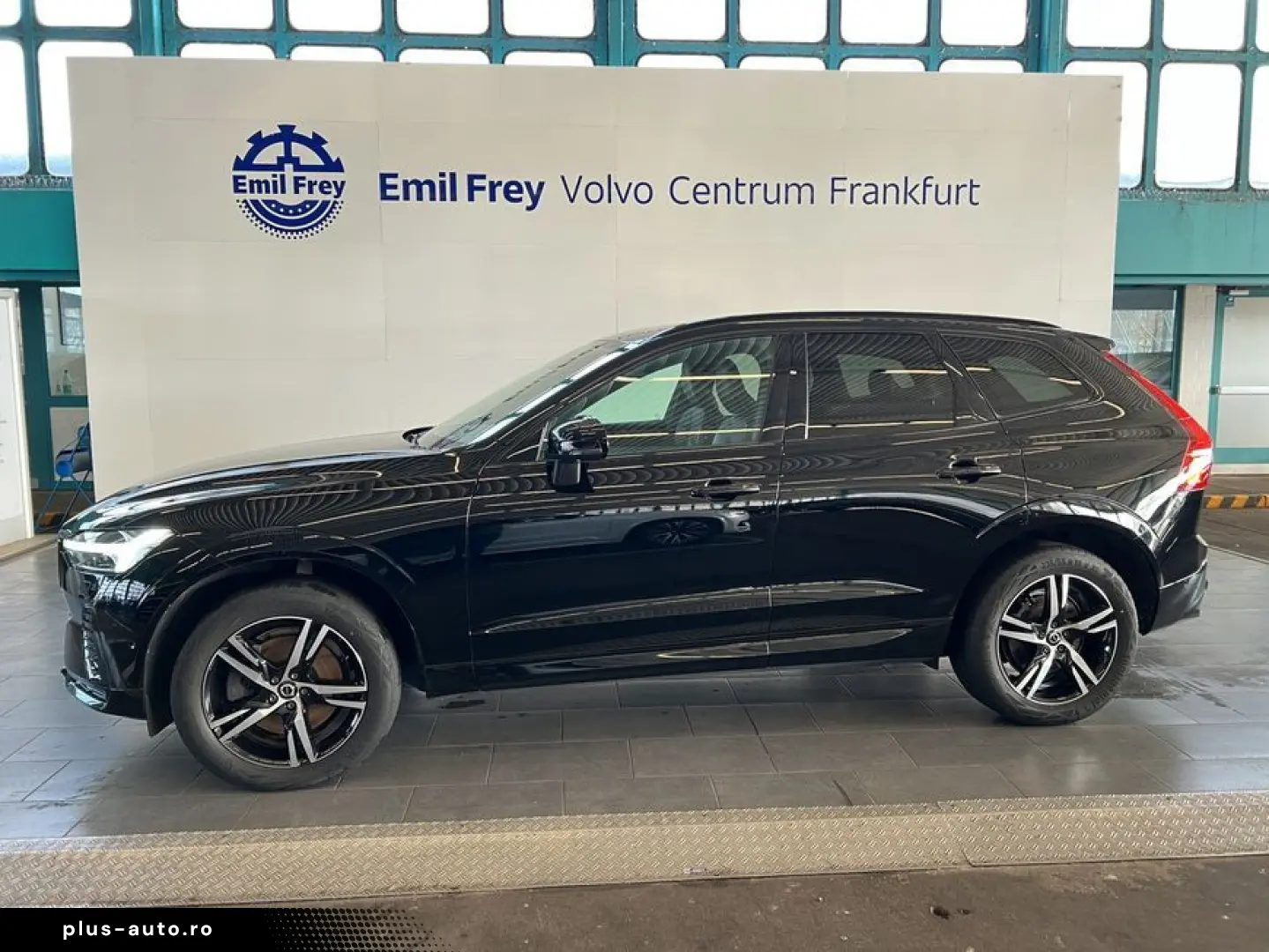 VOLVO XC60 B5 D AWD R-Design Glasd 360  Nappaleder AHK