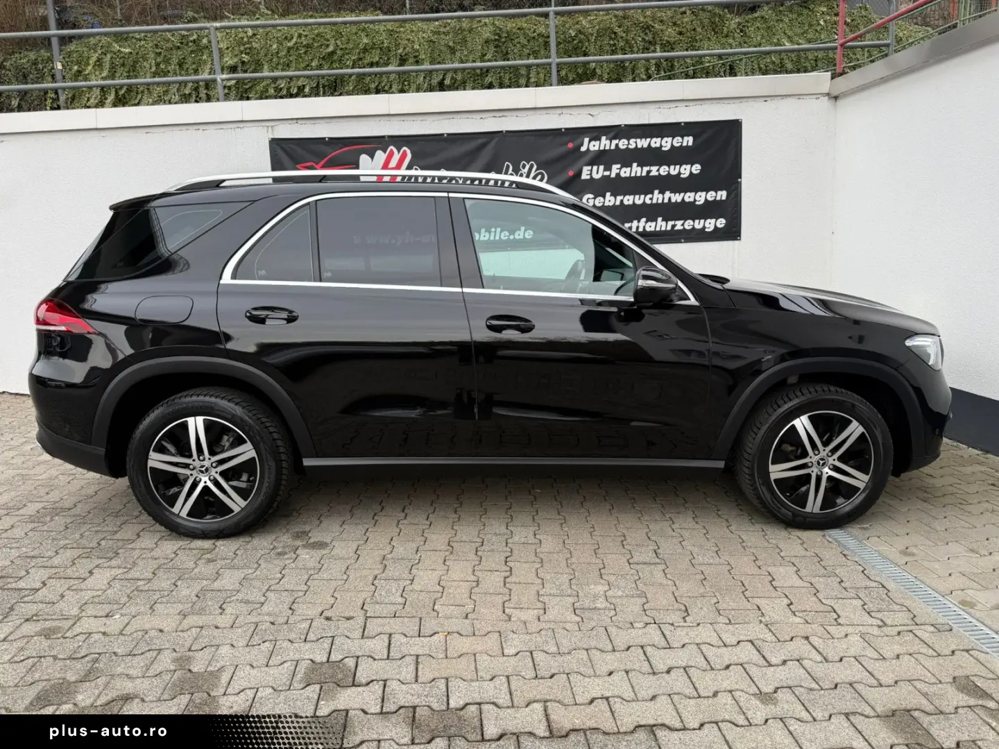 MERCEDES-BENZ GLE 300 d 4Matic LEDER 360 LED HUD