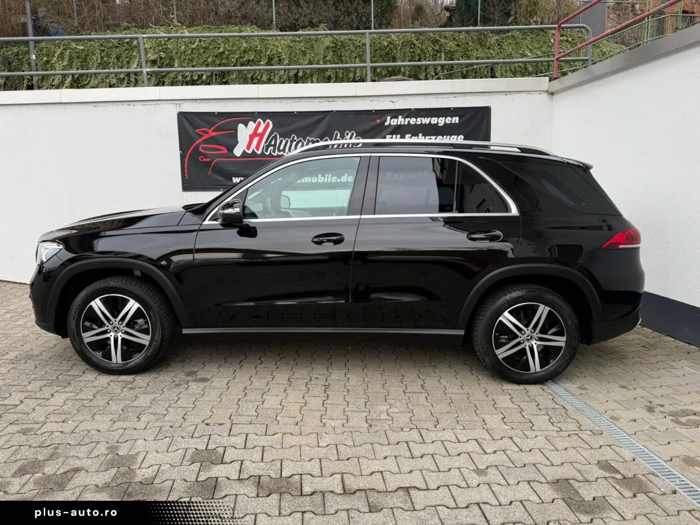MERCEDES-BENZ GLE 300 d 4Matic LEDER 360 LED HUD