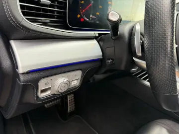 MERCEDES-BENZ GLE 300 d 4Matic LEDER 360 LED HUD