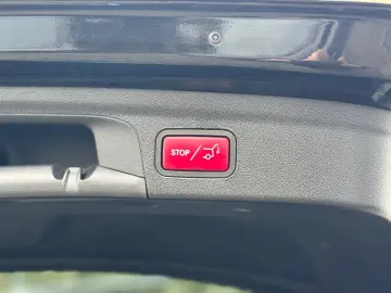 MERCEDES-BENZ GLE 300 d 4Matic LEDER 360 LED HUD