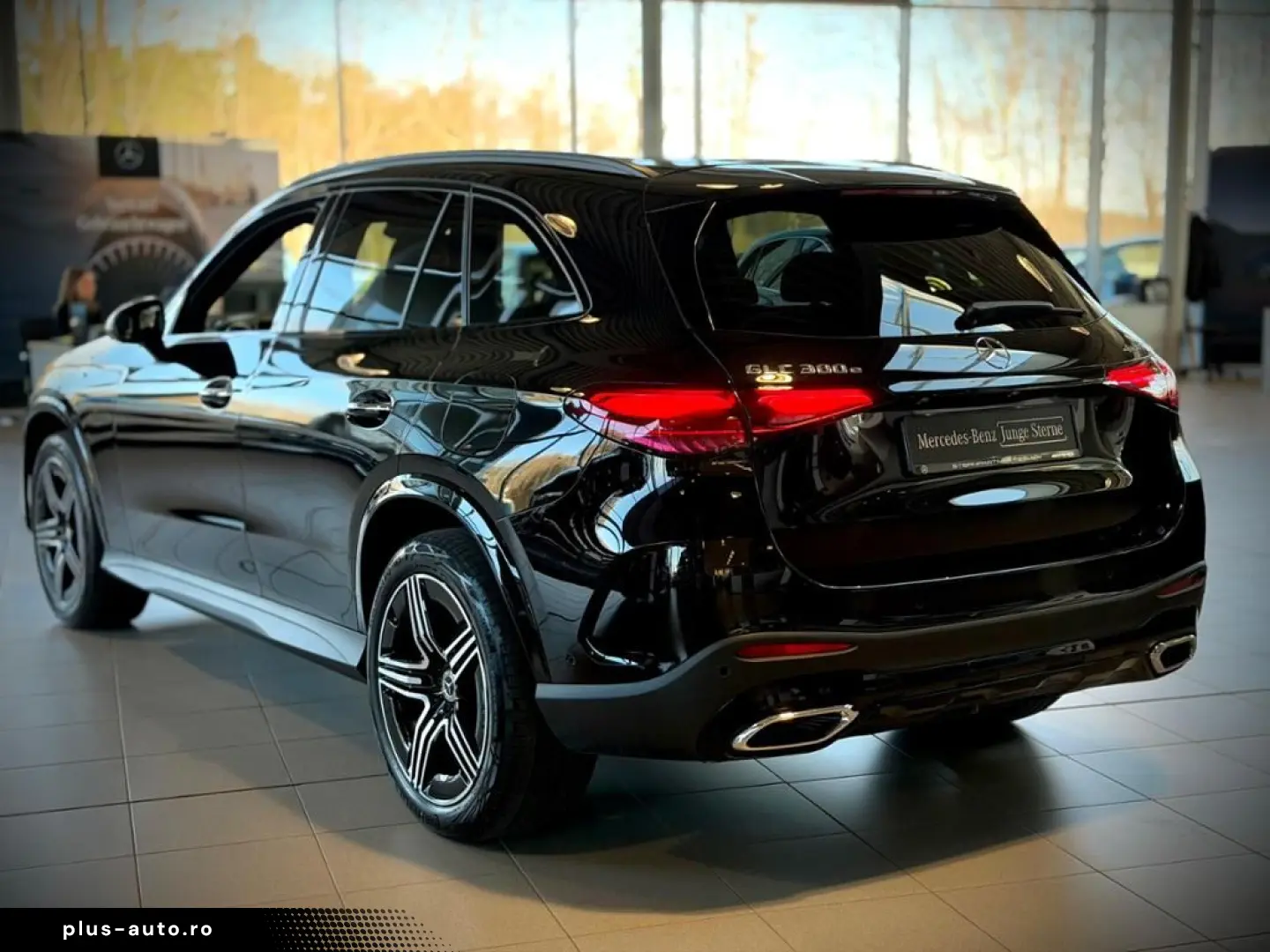 MERCEDES-BENZ GLC 300 e 4M AMG