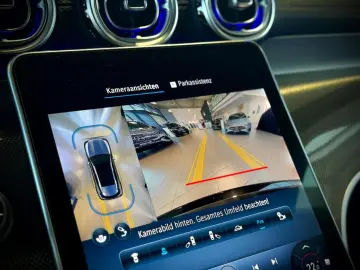 MERCEDES-BENZ GLC 300 e 4M AMG