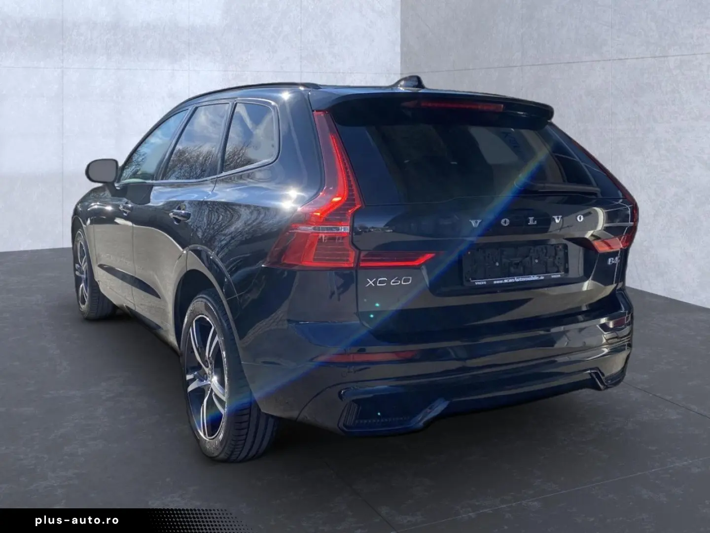 VOLVO XC 60 R Design AWD Bluetooth Navi LED Klima