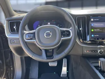VOLVO XC 60 R Design AWD Bluetooth Navi LED Klima
