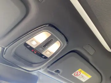 VOLVO XC 60 R Design AWD Bluetooth Navi LED Klima