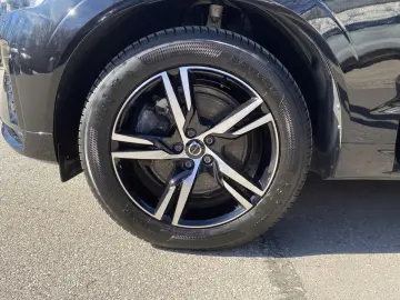 VOLVO XC 60 R Design AWD Bluetooth Navi LED Klima