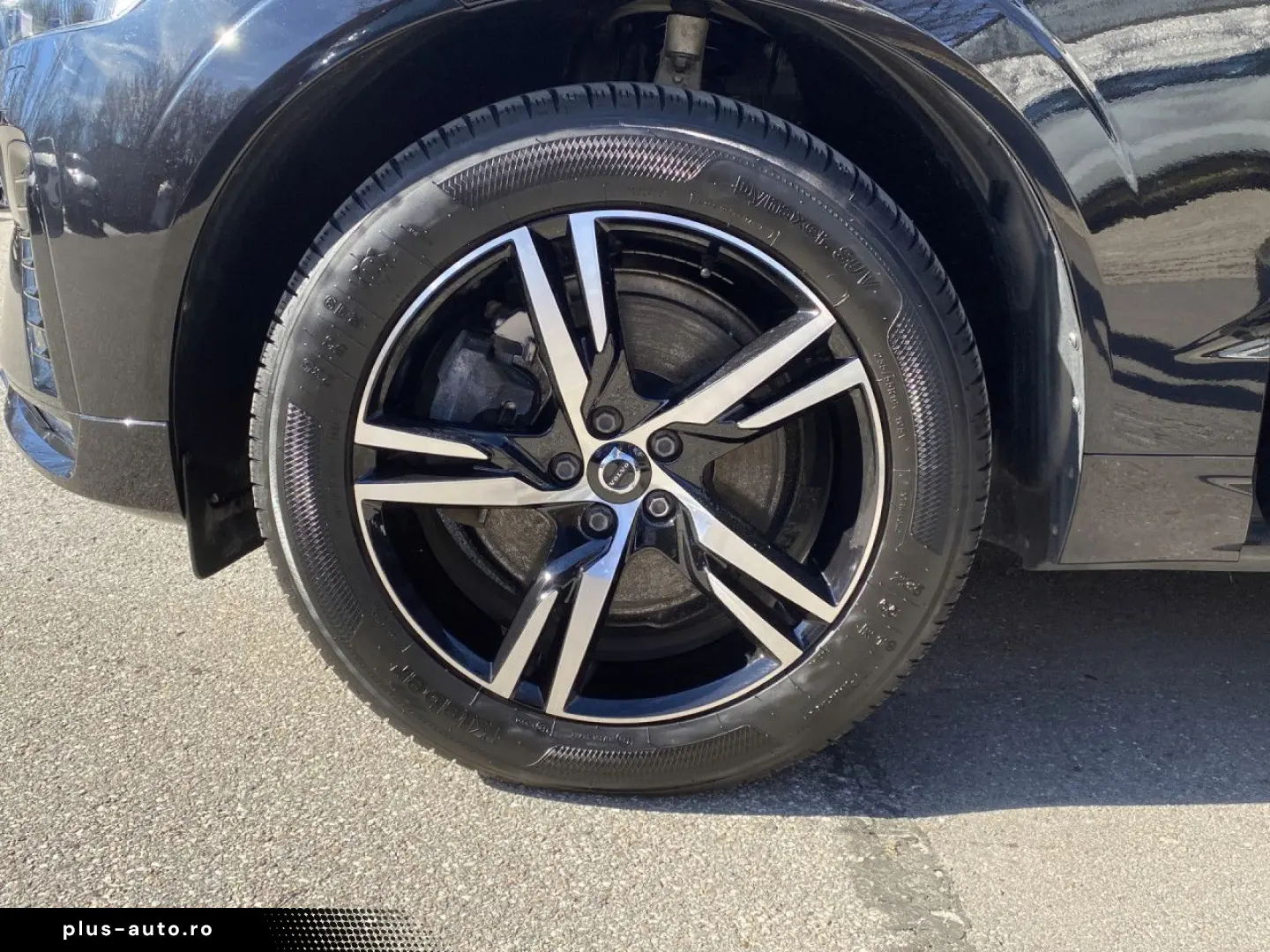 VOLVO XC 60 R Design AWD Bluetooth Navi LED Klima