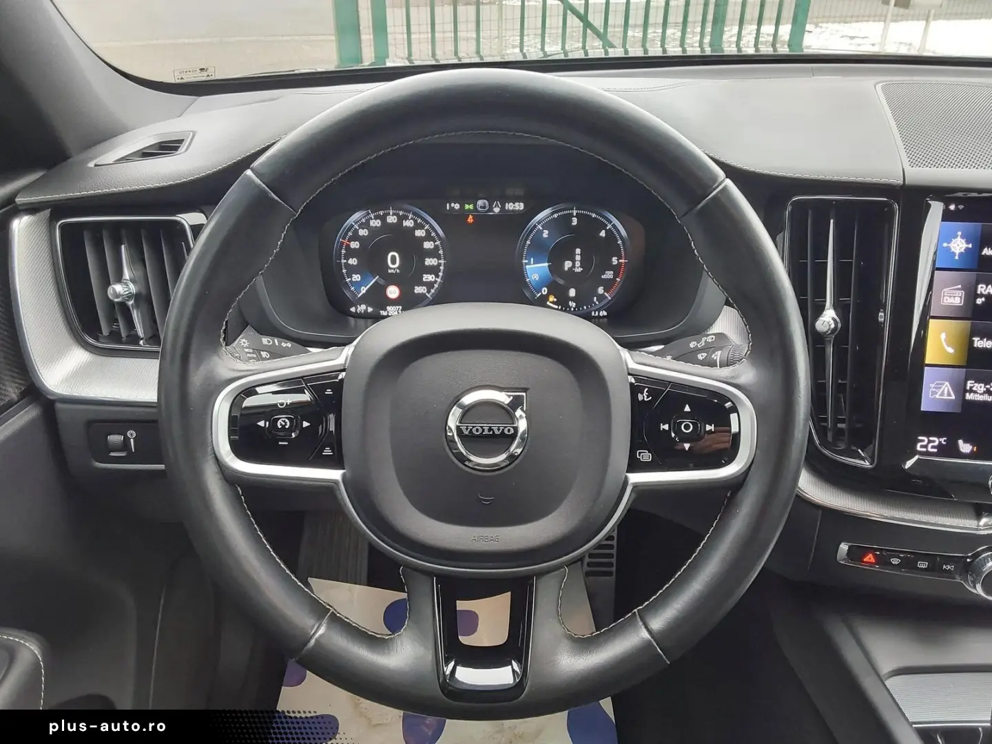 VOLVO XC60 B5 D AWD R-Design AHK ACC SHZ NAV PDC KA...