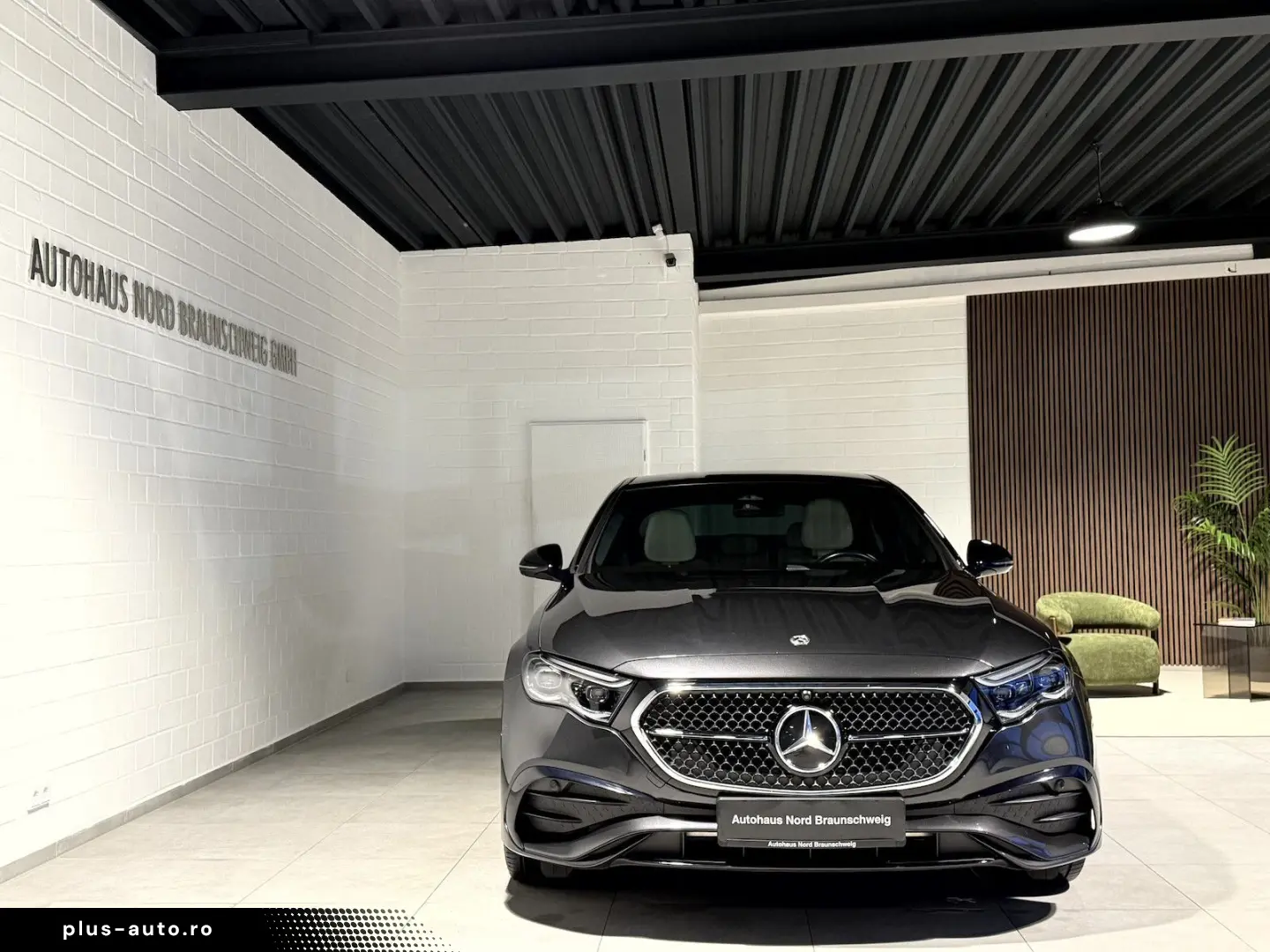 MERCEDES-BENZ E 300 e AMG Line Superscreen Pano Night Paket