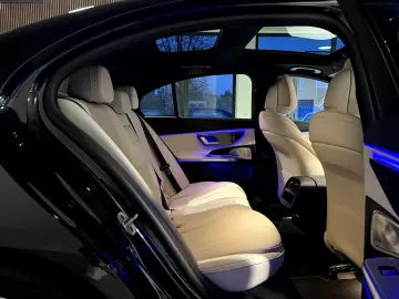 MERCEDES-BENZ E 300 e AMG Line Superscreen Pano Night Paket