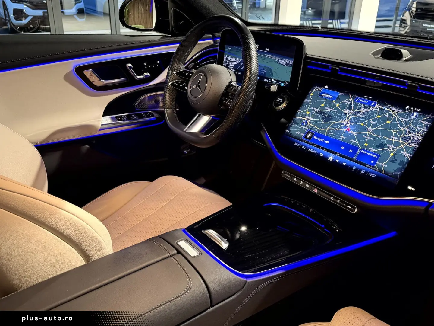 MERCEDES-BENZ E 300 e AMG Line Superscreen Pano Night Paket