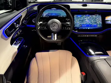MERCEDES-BENZ E 300 e AMG Line Superscreen Pano Night Paket