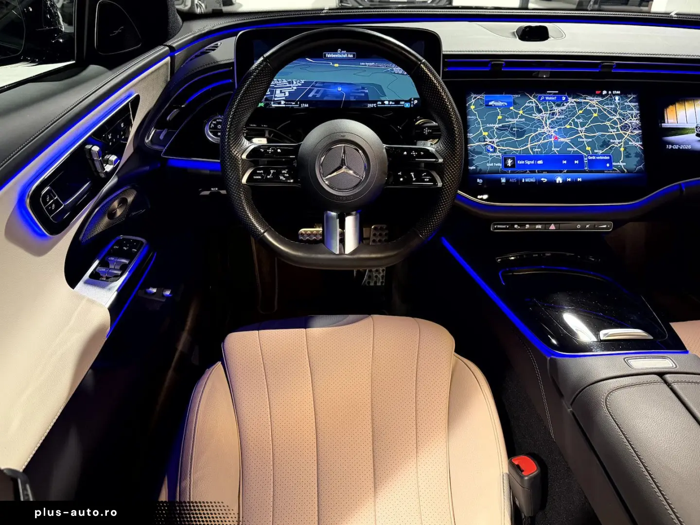 MERCEDES-BENZ E 300 e AMG Line Superscreen Pano Night Paket