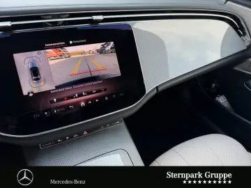 MERCEDES-BENZ E 300 de AMG PREMIUM Burmester FAP 360 Digital