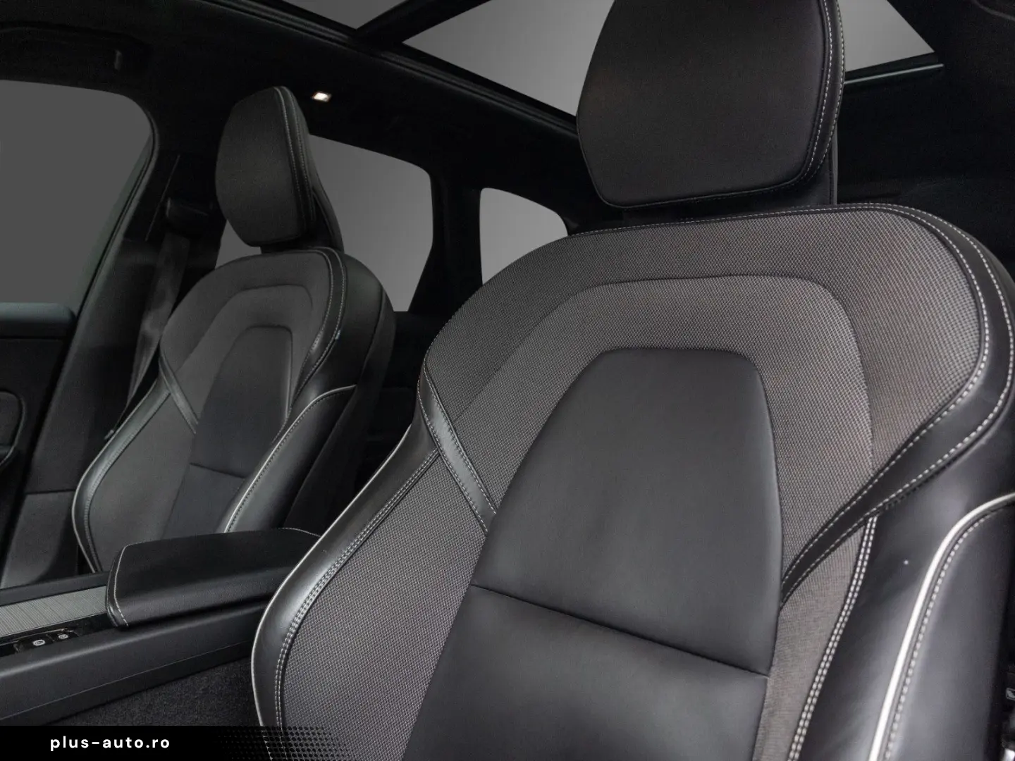 VOLVO XC60 B4 Diesel R Design AWD