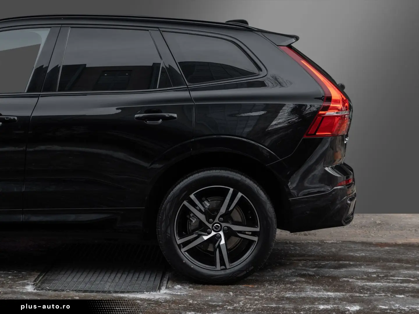 VOLVO XC60 B4 Diesel R Design AWD