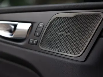 VOLVO XC60 B4 Diesel R Design AWD