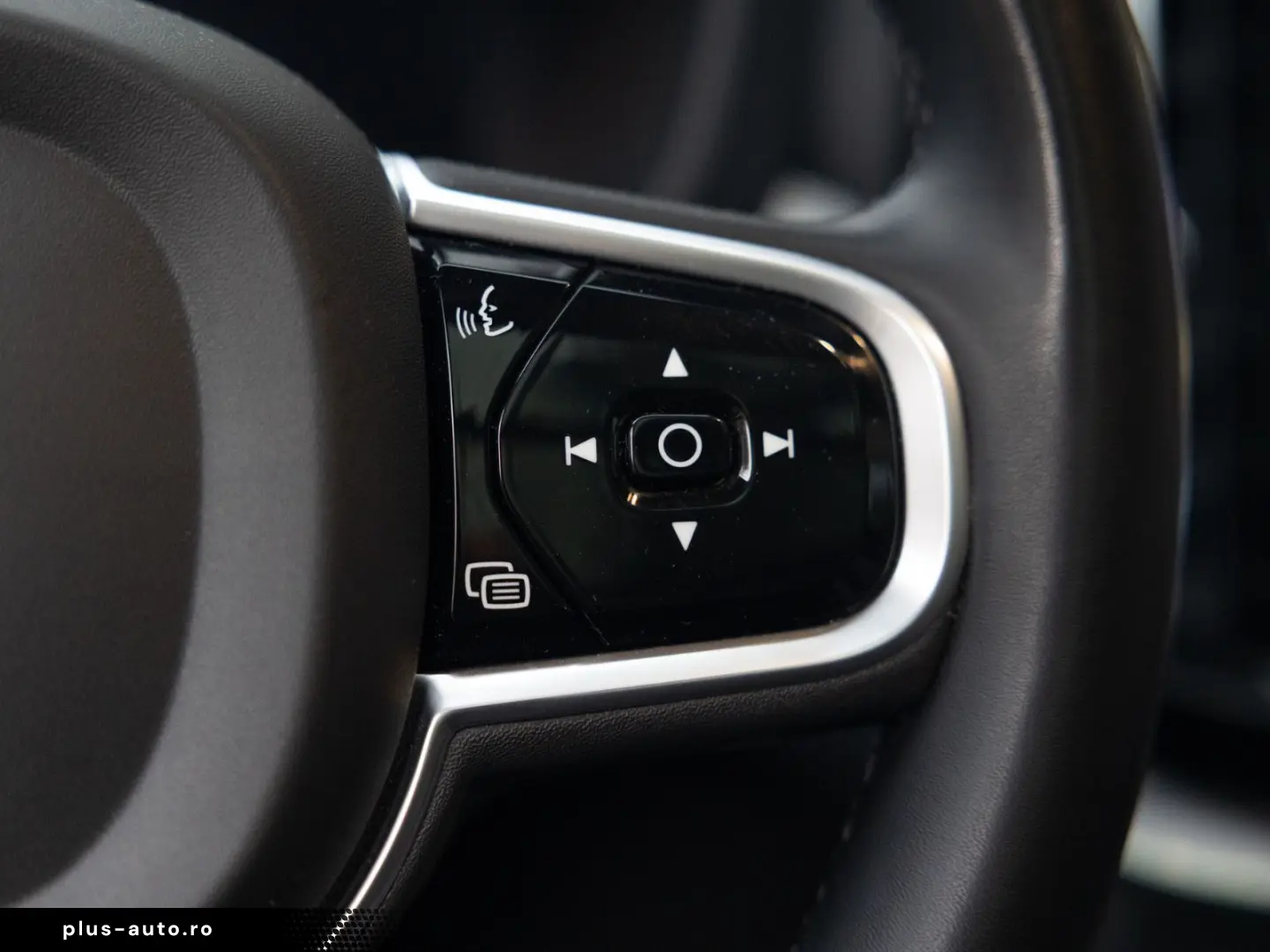 VOLVO XC60 B4 Diesel R Design AWD