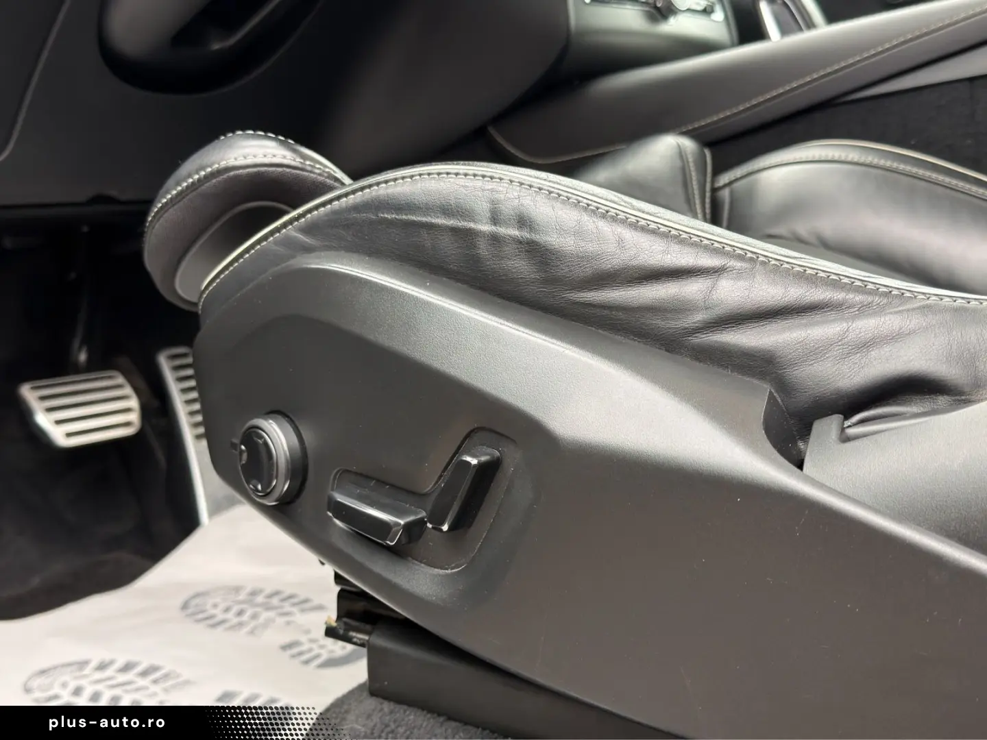 VOLVO XC90 B5 R Design AWD HARMAN KARDON AHK PANO ACC