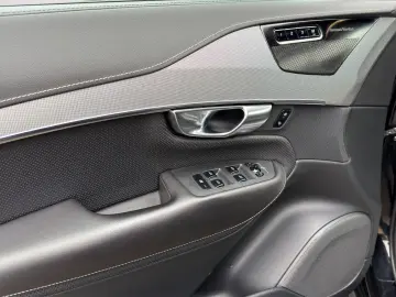 VOLVO XC90 B5 R Design AWD HARMAN KARDON AHK PANO ACC