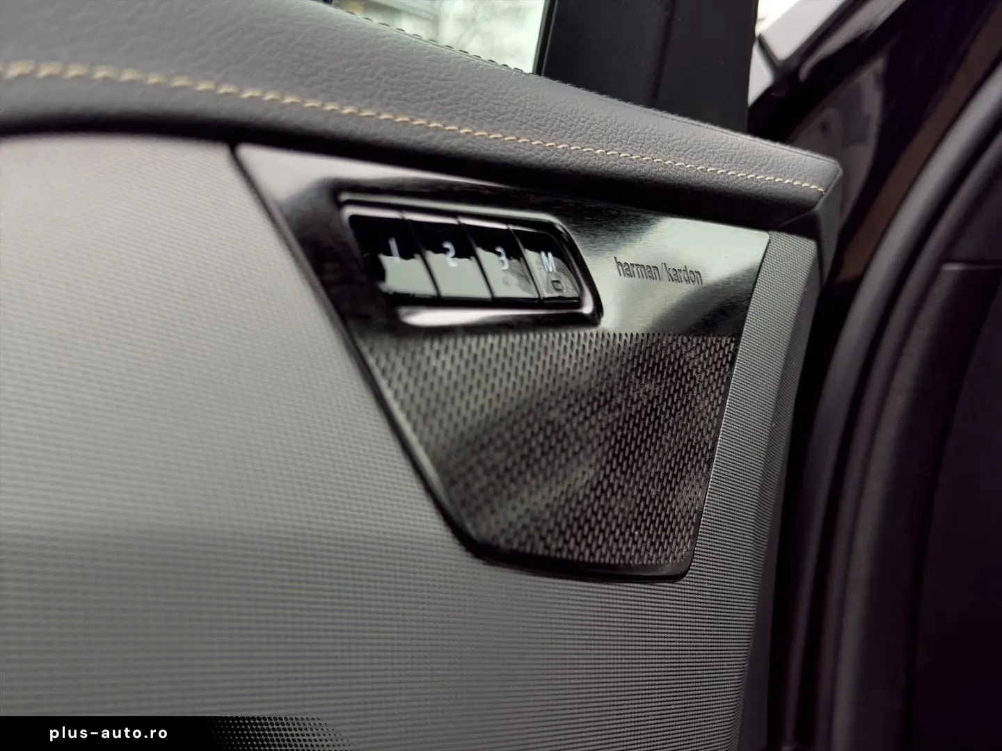 VOLVO XC90 B5 R Design AWD HARMAN KARDON AHK PANO ACC