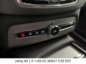 VOLVO XC90 R Design AWD LED  FourC ACC Kam DAB Carplay