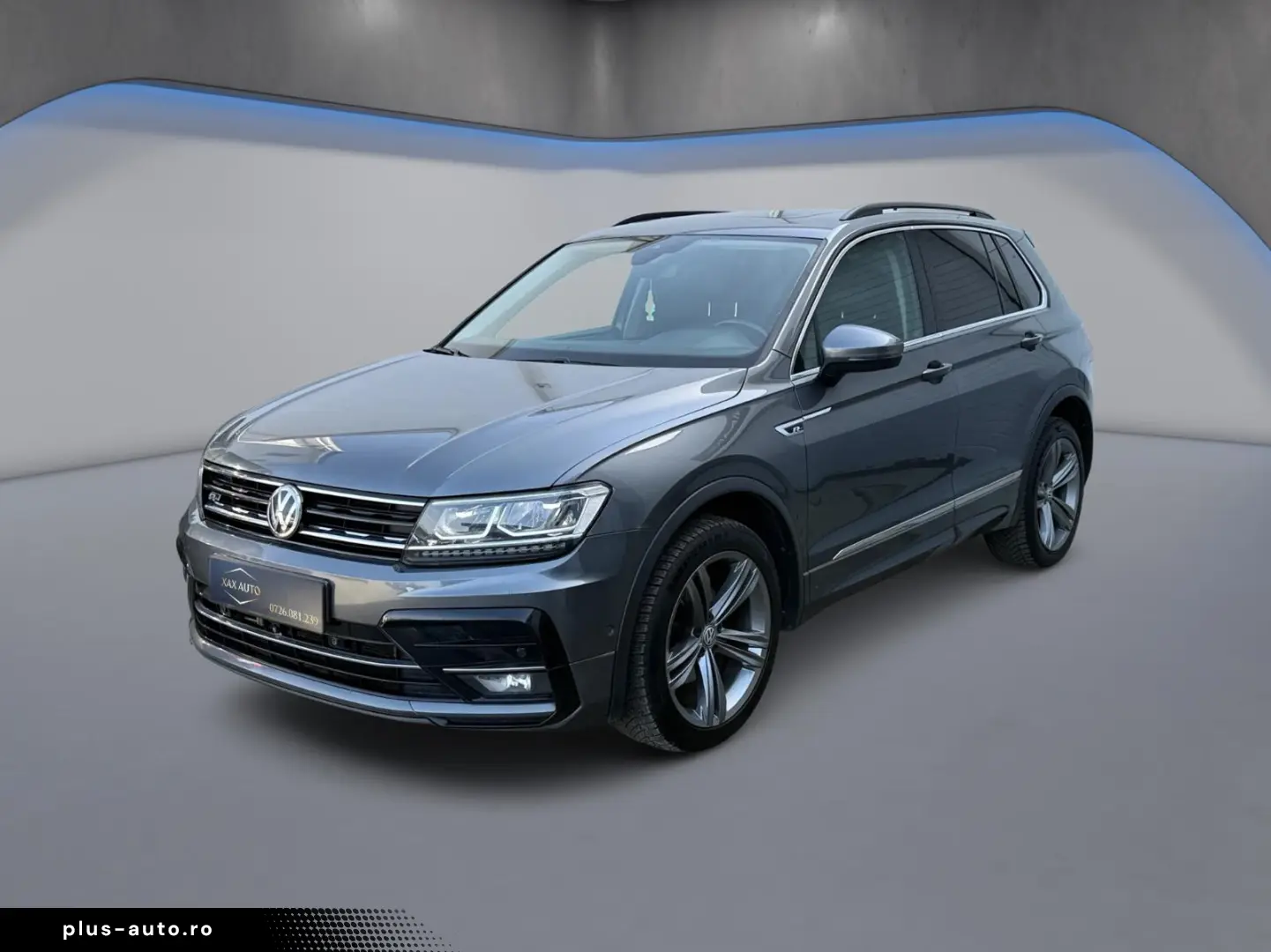 VOLKSWAGEN TIGUAN    R-LINE