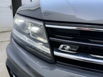 VOLKSWAGEN TIGUAN    R-LINE