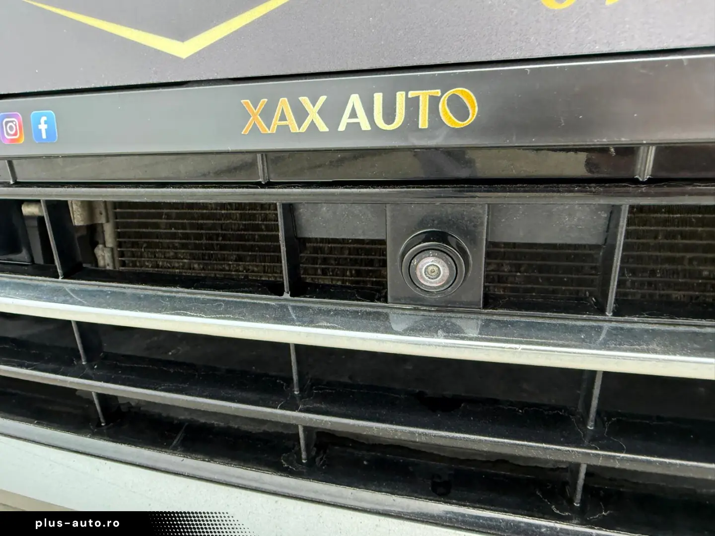 VOLKSWAGEN TIGUAN    R-LINE