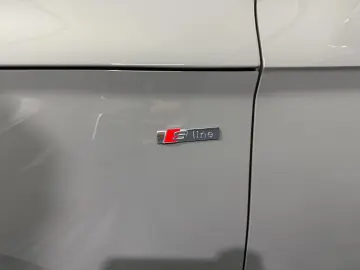 AUDI Q5 45 TFSI quattro S tronic S line