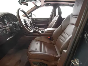 PORSCHE Cayenne E-Hybrid Platinum Edition   VAT