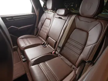 PORSCHE Cayenne E-Hybrid Platinum Edition   VAT