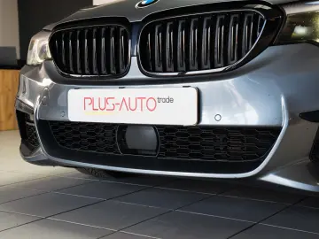 BMW Seria 5 Touring 530d xDrive Aut. M Sport Webasto LED HK