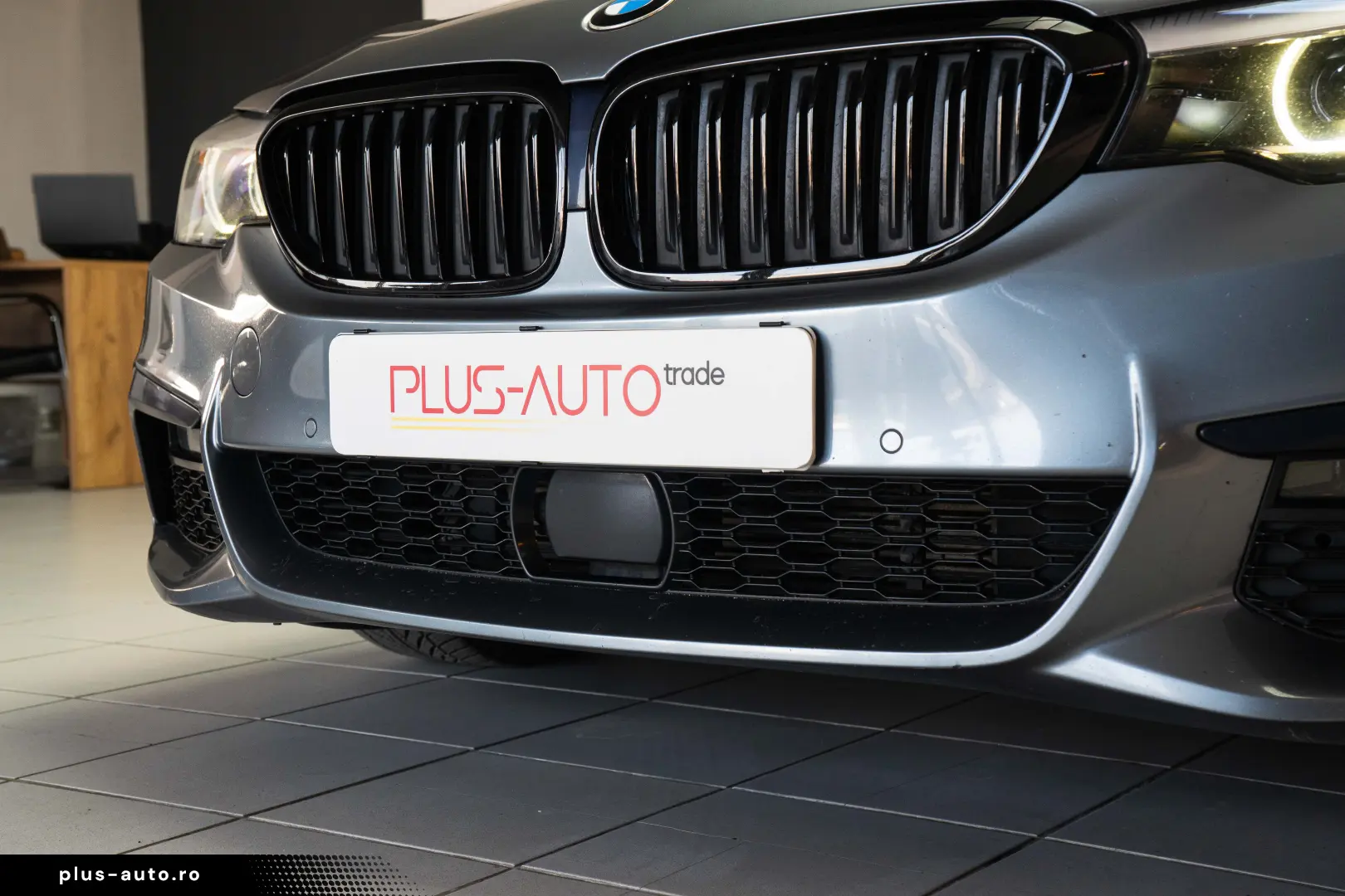 BMW Seria 5 Touring 530d xDrive Aut. M Sport Webasto LED HK