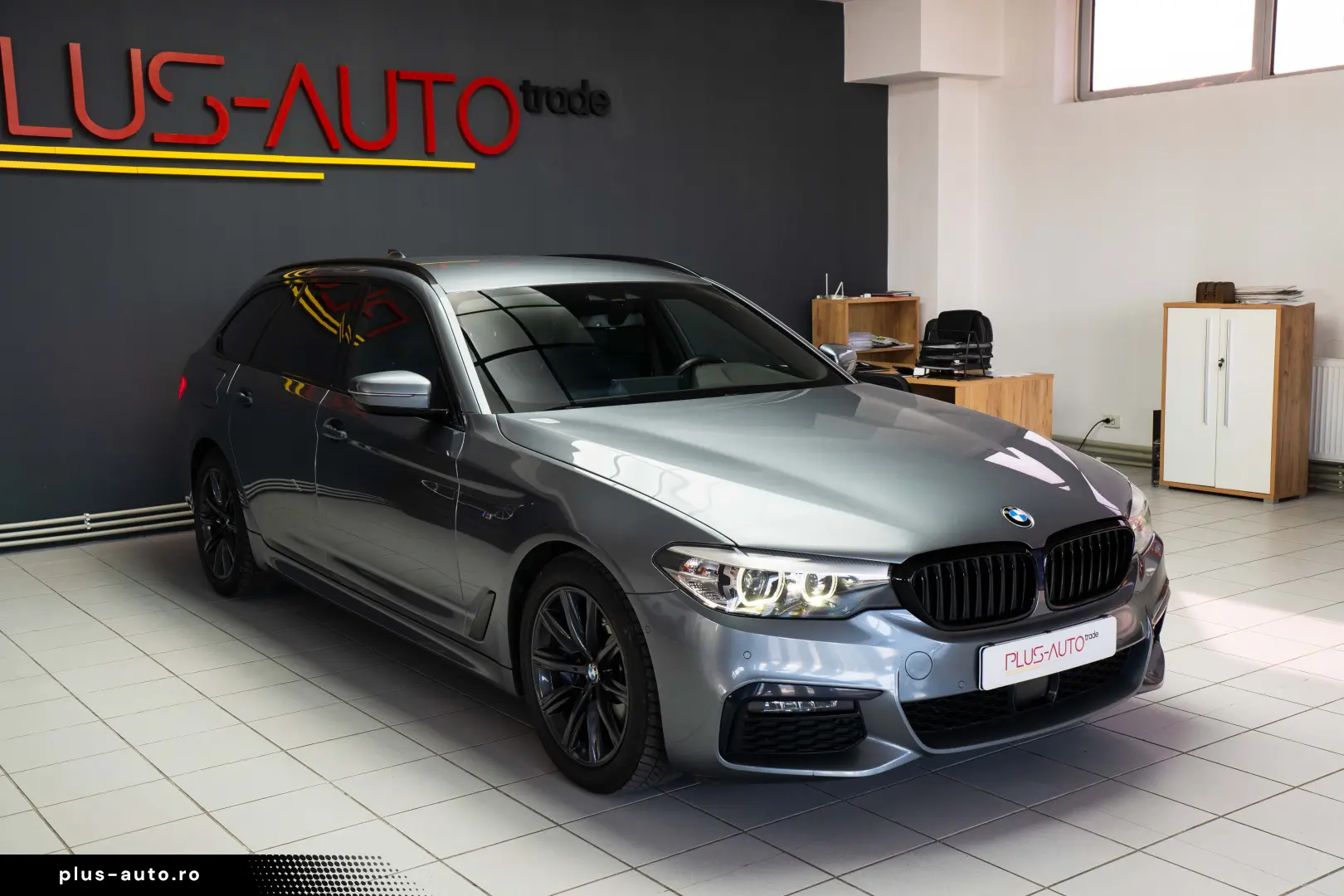BMW Seria 5 Touring 530d xDrive Aut. M Sport Webasto LED HK