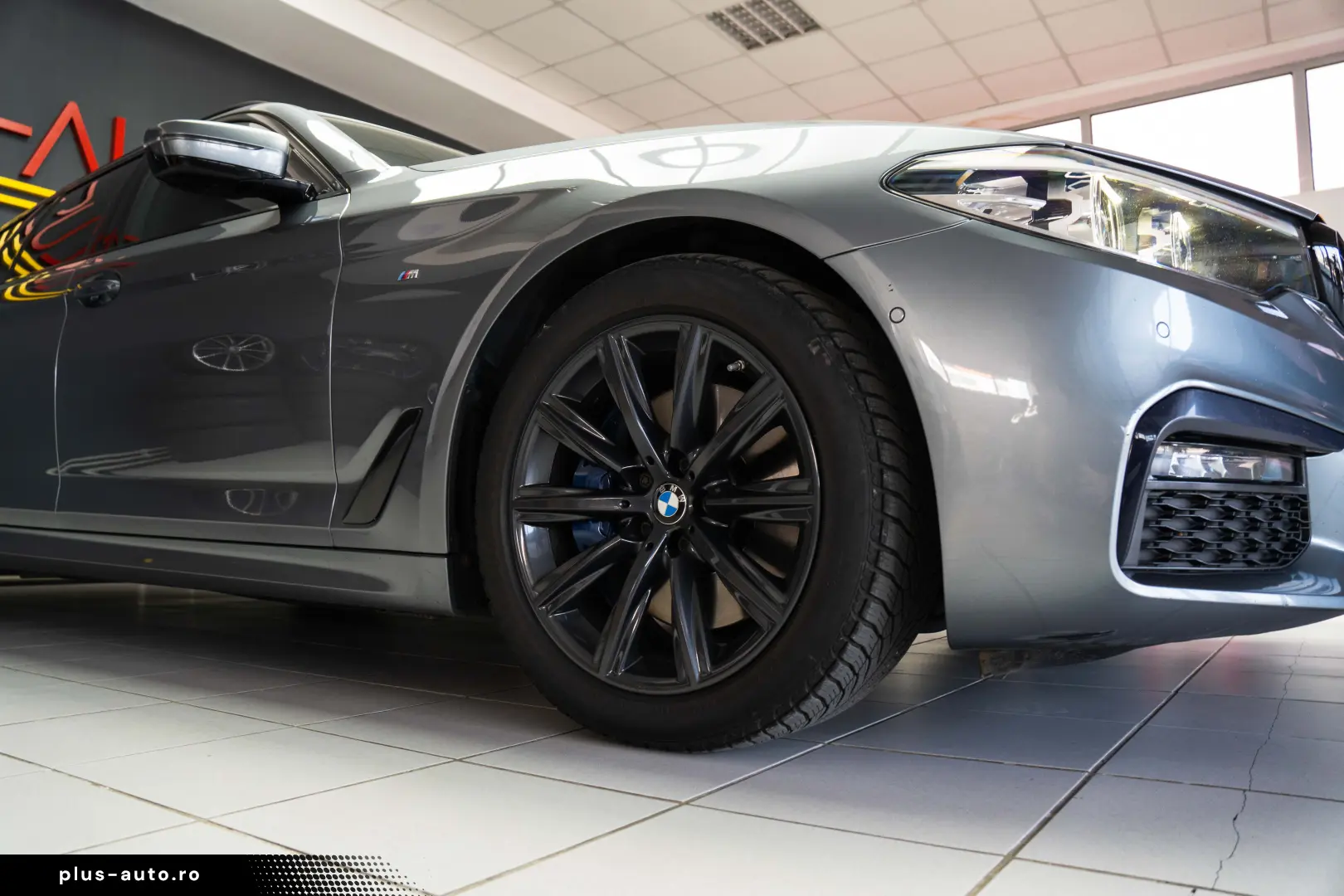 BMW Seria 5 Touring 530d xDrive Aut. M Sport Webasto LED HK