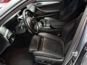 BMW Seria 5 Touring 530d xDrive Aut. M Sport Webasto LED HK
