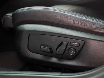 BMW Seria 5 Touring 530d xDrive Aut. M Sport Webasto LED HK