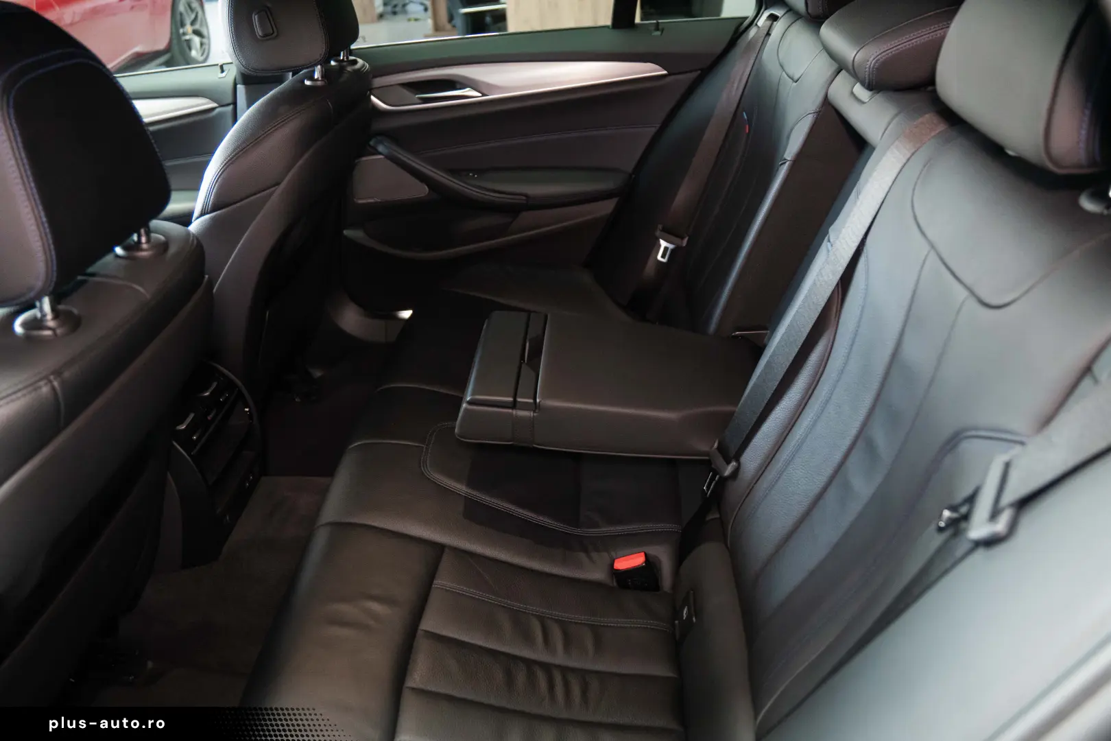 BMW Seria 5 Touring 530d xDrive Aut. M Sport Webasto LED HK